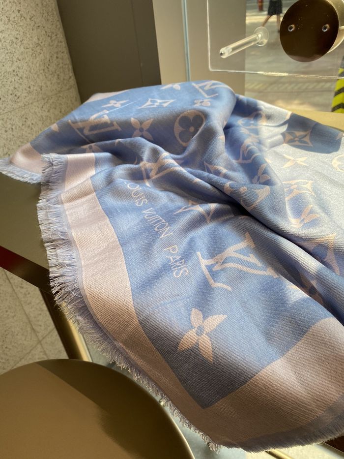 Louis Vuitton Scarf LV00064